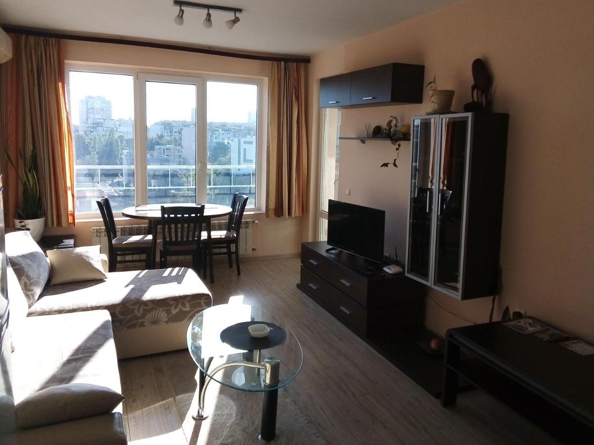 Appartement Апартамент Зорница à Burgas Extérieur photo
